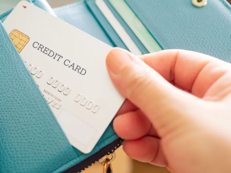 CFPB seeks public comment on rule to limit credit card late fees