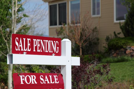 March pending home sales rise 6.1% from February