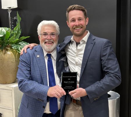 Midwest Furniture Club presents 1st Generational Legacy Award to Wright’s Furniture & Flooring
